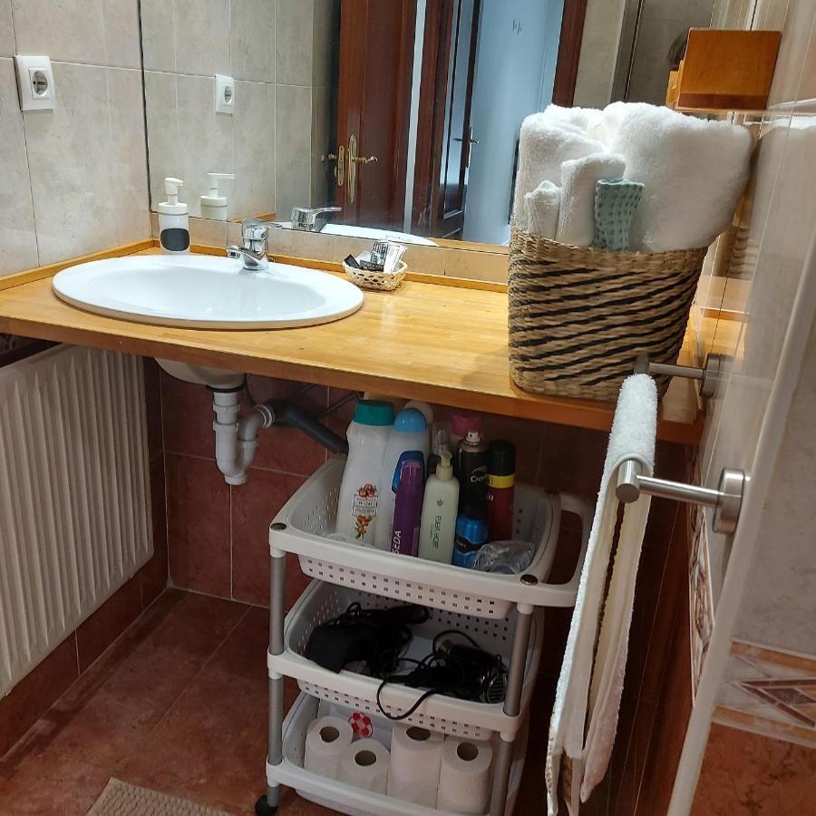 Soleado Piso Con Garaje Y Piscina A 8' Centro Castro Urdiales