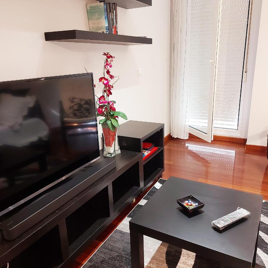 Soleado Piso Con Garaje Y Piscina A 8' Centro Apartment *